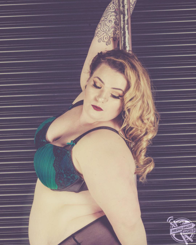 Plus Size Pole Dancer Who Is Encouraging Other Curvy Women To Take Up The A...