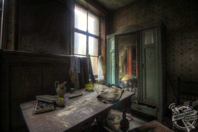 Haunting Images Reveal The Remains Of Deserted Belgian Mansion Media Drum World