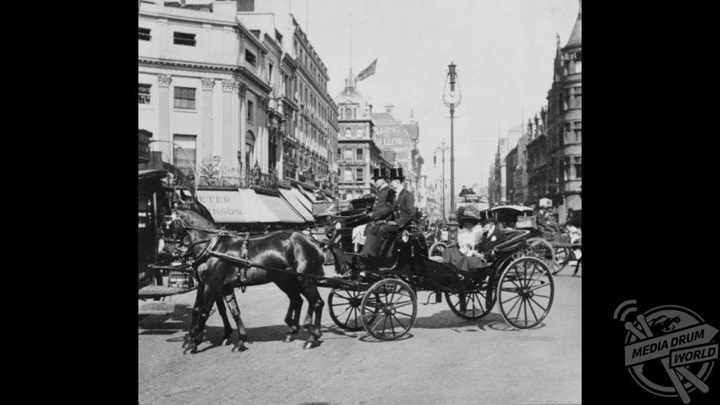 Just As Busy Back Then! 19th Century Footage Shows A Bustling 1900s London