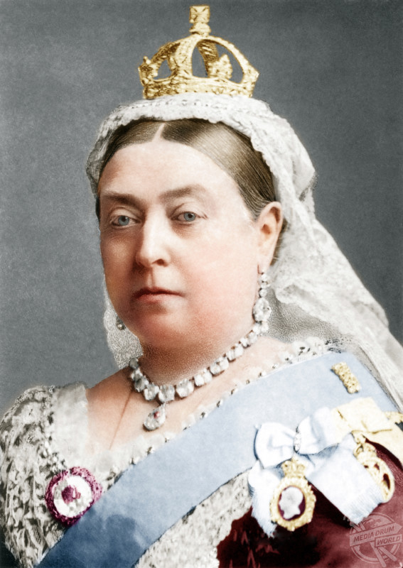 These Stunning Colourised Images Are A Who's Who Of The Royal Family